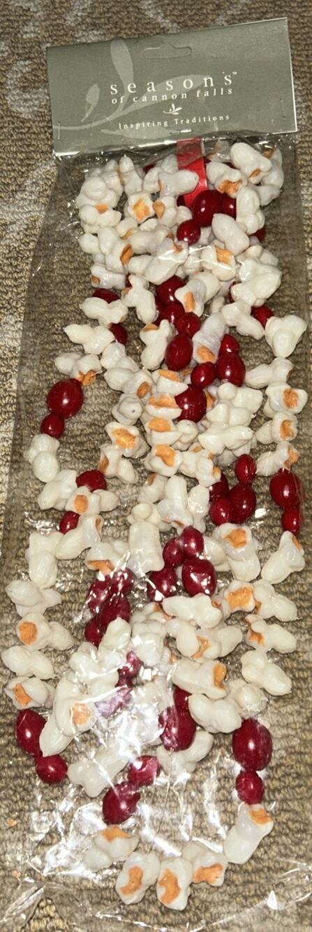 Cranberry Berry Plastic Popcorn 9 Ft Retro Christmas Garland NEW 72”